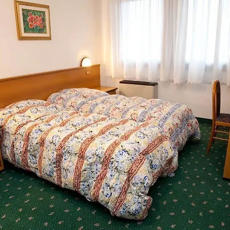 Roma Szálloda Pravisdomini
